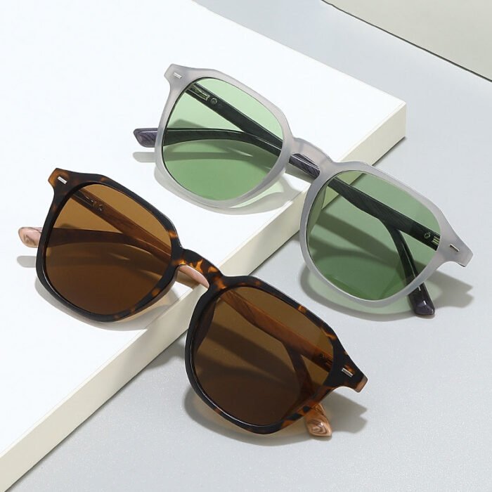 NQ7574 Fashion UV400 Sunglasses with Spring Hinge - Image 2