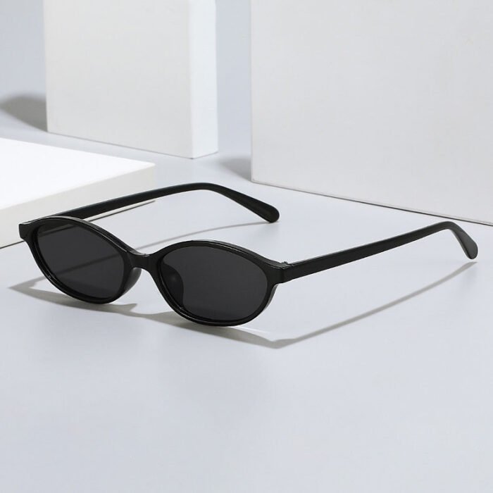 NQ13137 Slim Oval Shades Trending Sunglasses - Image 3